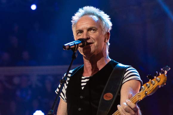 Sting en concierto. Equipos de sonido e imagen para conciertos en Menorca