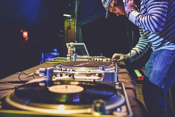 Alquimos equipos clásicos de dj en menorca