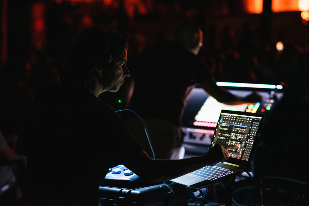 Equipos audiovisuales durante el Concierto Rufus Wainwright en Menorca 2023