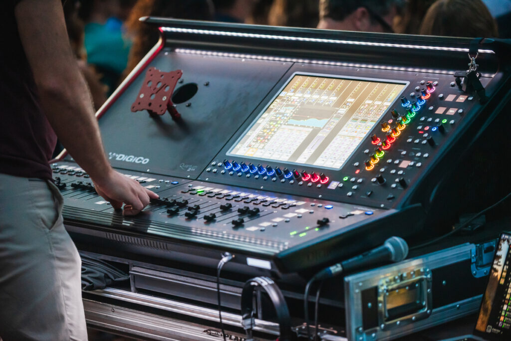 Equipos audiovisuales durante el Concierto Rufus Wainwright en Menorca 2023
