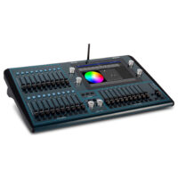 CHAMSYS QUICKQ 20 - Mesa de Iluminación DMX  - 2 Universos 1024 Canales Pantalla 9,7"