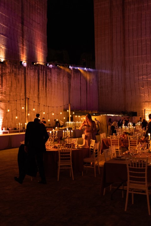 Preciosa foto de ambientación creada en lithica menorca para boda