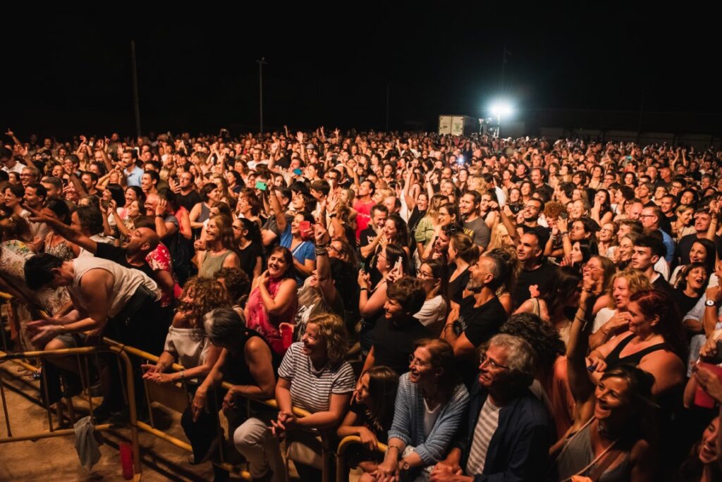 Detalle de público Concierto de sopa de cabra 2024 en Menorca
